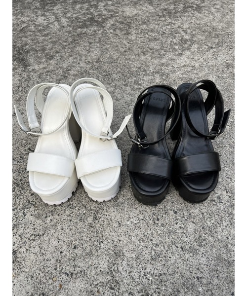 EGOIST(エゴイスト)の「タンクソールサンダル(サンダル・レディース・ホワイト/ブラック・SMALL/MEDIUM)」の9枚目の写真