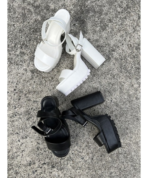 EGOIST(エゴイスト)の「タンクソールサンダル(サンダル・レディース・ホワイト/ブラック・SMALL/MEDIUM)」の10枚目の写真