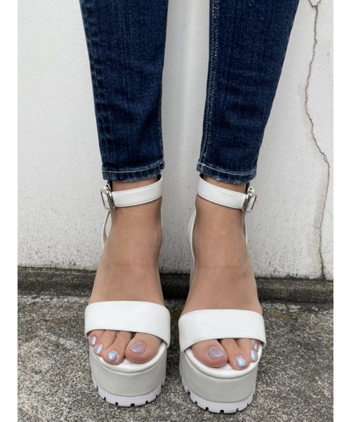 EGOIST(エゴイスト)の「タンクソールサンダル(サンダル・レディース・ホワイト/ブラック・SMALL/MEDIUM)」の12枚目の写真