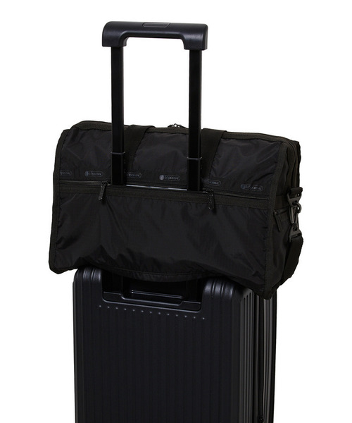 LeSportsac(レスポートサック)の「DELUXE MED WEEKENDER 【日本限定】リサイクルドブラックJP(ボストンバッグ・レディース・ブラック・FREE)」の12枚目の写真