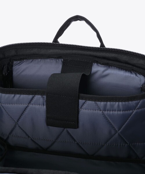 MOUNTAIN HARDWEAR（マウンテンハードウェアー）の「【Mountain Hardwear】パラディン V5（バックパック/リュック・メンズ・ブラック・M）」の3枚目の写真