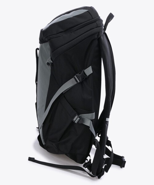 MOUNTAIN HARDWEAR（マウンテンハードウェアー）の「【Mountain Hardwear】パラディン V5（バックパック/リュック・メンズ・ブラック・M）」の6枚目の写真