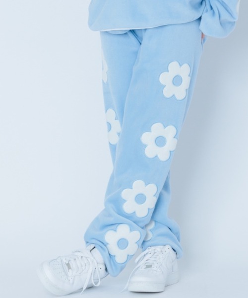 Candy Stripper(キャンディストリッパー)の「FLOWER FLEECE パンツ(その他パンツ・レディース・ライトブルー/ブラック/ヘザーグレー・2)」の13枚目の写真