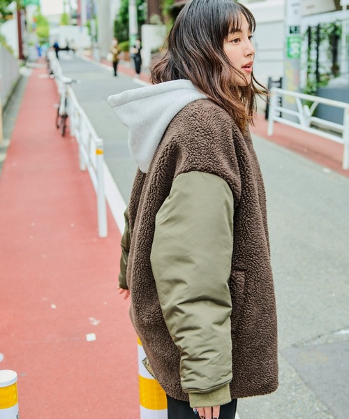 Auntie Rosa Holiday（アンティローザホリデー）の「ボア切替ブルゾン（ブルゾン・レディース・ブラウン/ブラック・FREE）」の8枚目の写真