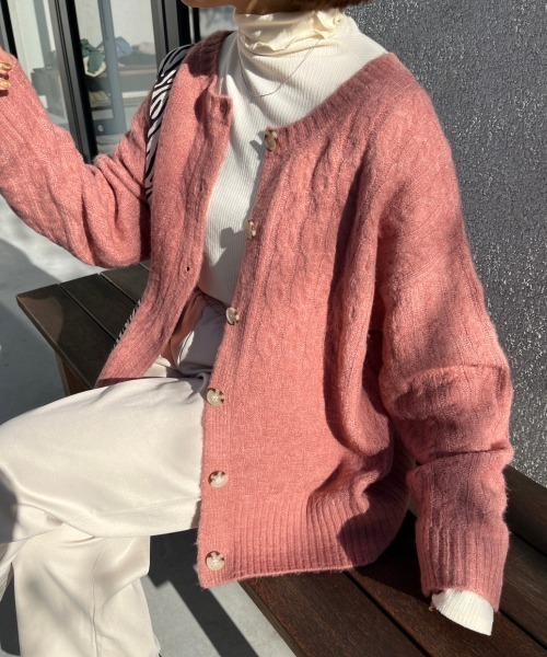 nemne store（ネンネストア）の「【低身長用サイズあり】前後2wayケーブルニットカーディガン（ニット/セーター・レディース・ピンク/アイボリー/ブルー・SMALL/MEDIUM）」の5枚目の写真