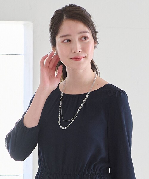 ANY SIS（エニィスィス）の「【美人百花7月号掲載】ドロップストーン イヤリング（イヤリング・レディース・シルバー系/ゴールド系・2）」の3枚目の写真