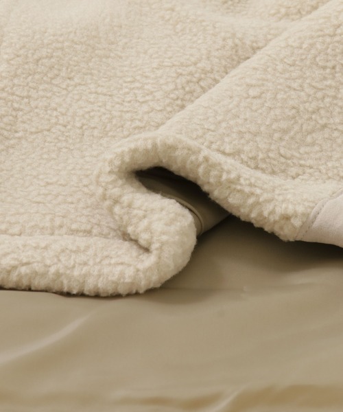 Uiscel（ユイセル）の「Uiscel　フリースルーズジップブルゾン（ブルゾン・メンズ・ライトベージュ/ブラック・MEDIUM/LARGE）」の4枚目の写真