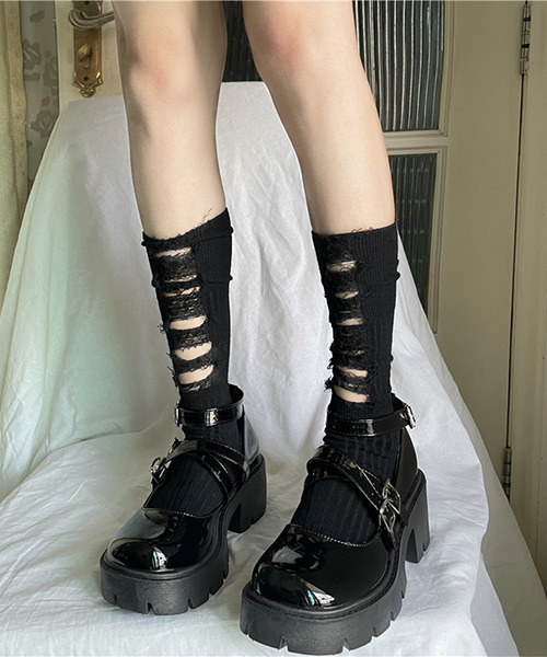 c.u.l（シーユーエル）の「ダメージ靴下 クラッシュ加工ソックス cula512（ソックス/靴下・レディース・ホワイト/ダークグレー/ブラック・FREE）」の5枚目の写真