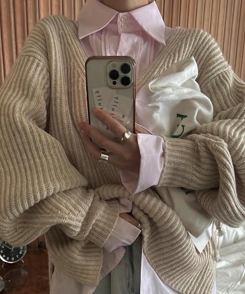 WILLFULLY（ウィルフリー）の「v neck profound slack knit（ニット