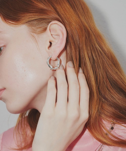 金属アレルギー対応】ivy hoop pierce （デザインフープピアス