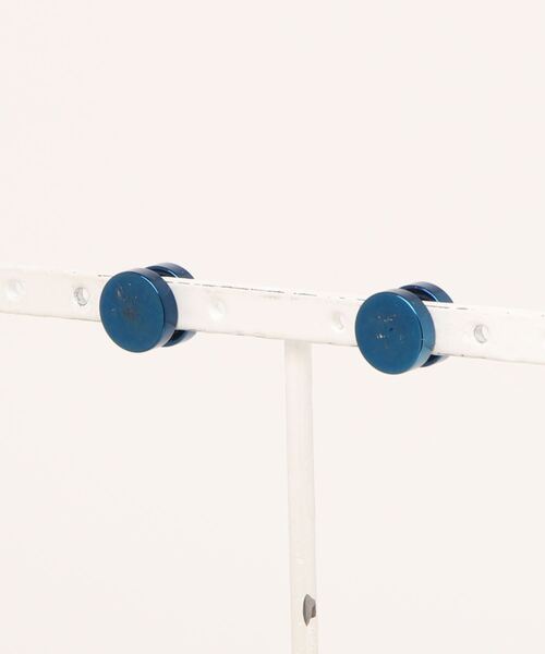 Fun & Daily（ファンアンドデイリー）の「メタルマグネットイヤークリップ（イヤリング・メンズ・ブラック/シルバー/ゴールド/ブルー/マルチ・FREE）」の2枚目の写真