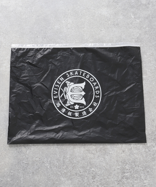 Evisen Skateboards（エビセンスケートボード）の「【EVISEN / エビセン】GOBUJYOU CREW NECK（スウェット・メンズ・ネイビー/レッド・MEDIUM/LARGE）」の19枚目の写真