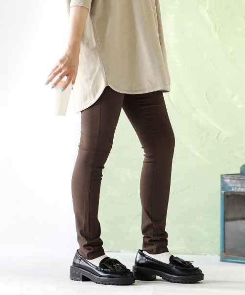 zootie（ズーティー）の「【軽楽！新感覚の穿き心地】丈が選べる エアパンツ（その他パンツ・レディース・ネイビー/ブラック×グレー/ケミカルウォッシュ/ホワイト系その他/ブラウン/ライトインディゴブルー/インディゴブルー/ブラック/ダークベージュ/ブラック系その他/ライトグリーン/グレー系その他/アイボリー/ベージュ/ホワイト×ブラック/ブラック×グリーン/オリーブ/チャコール/ベビーピンク/ライトブルー/ミント/キャメル/ブラック系その他2・3L/L/LL/M/S/M(2)/S(2)/L2）」の12枚目の写真