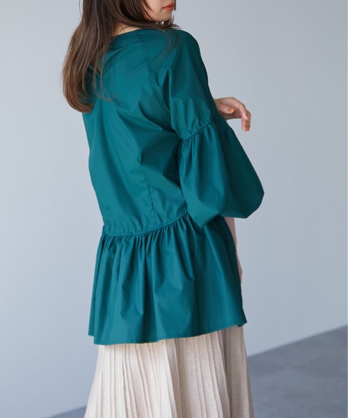 ECRIRE（エクリール）の「【nanaコラボ】ボリュームブラウス（シャツ/ブラウス・レディース・オフホワイト/ブラック/グリーン・M/L）」の14枚目の写真