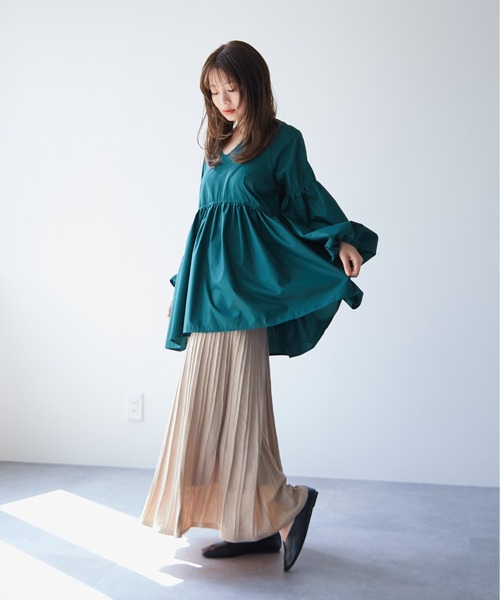 ECRIRE（エクリール）の「【nanaコラボ】ボリュームブラウス（シャツ/ブラウス・レディース・オフホワイト/ブラック/グリーン・M/L）」の16枚目の写真