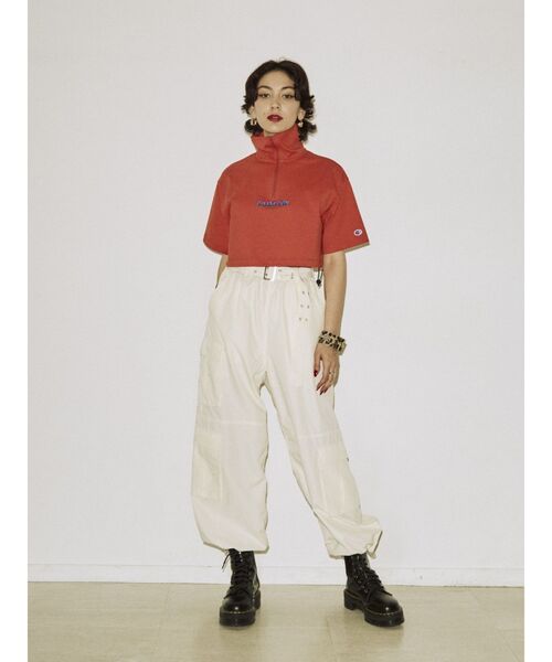 jouetie（ジュエティ）の「championハーフZIPクロップドT【コラボ】（Tシャツ/カットソー・レディース・ブラック/パープル/グレー/レッド/グリーン・MEDIUM）」の13枚目の写真