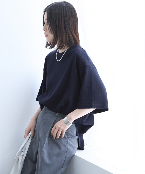 Chaco closet（チャコ クローゼット）の「カラーワッフルオーバーサイズショートスリーブTシャツ（Tシャツ/カットソー・レディース・オートミール/オレンジ/ネイビー/イエロー/グリーン/ピンク/ブラック/オフホワイト/ブルー/ミント/テラコッタ/スモークピンク・FREE）」の8枚目の写真