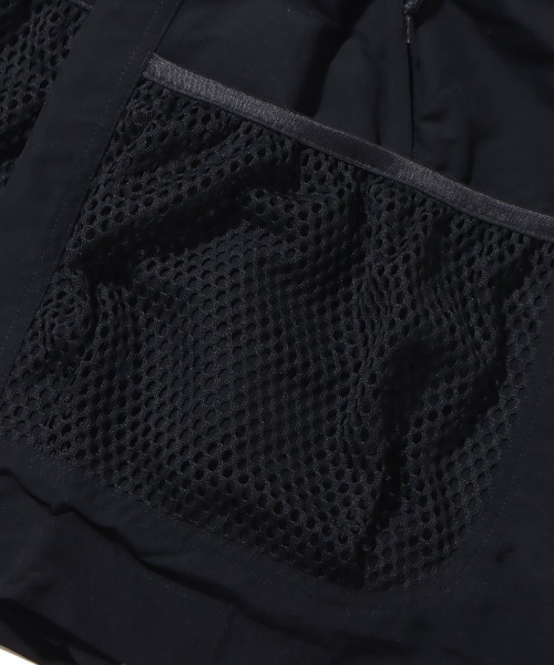 NIKE ACG（ナイキエィシージー）の「NIKE ACG  Snowgras  / ナイキ エーシージー カーゴ ショートパンツ 【SP】（カーゴパンツ・メンズ・ブラック・M/L/XL/XXL/S）」の6枚目の写真