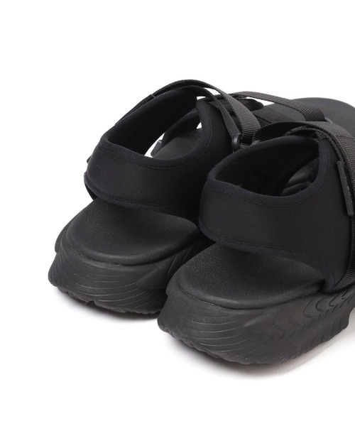 repipi armario（レピピ アルマリオ）の「ライトソールスポサン（サンダル・キッズ・ブラック系その他/ブルー/ブラック・SMALL/MEDIUM/LARGE）」の16枚目の写真