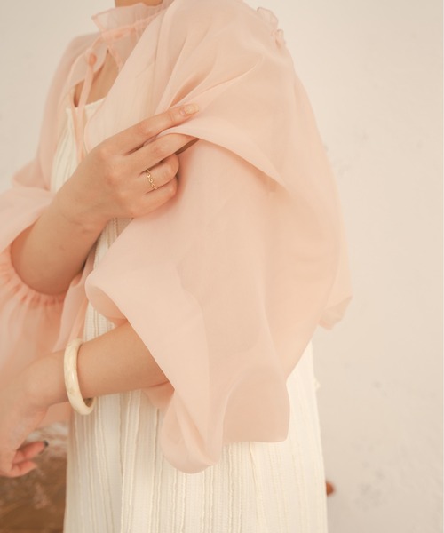 Ambre Neige（アンブルネージュ）の「２WAYシアーボリュームボレロ／【WEB/EC限定商品】（シャツ/ブラウス・レディース・ブラック/アイボリー/ピンク・FREE）」の16枚目の写真