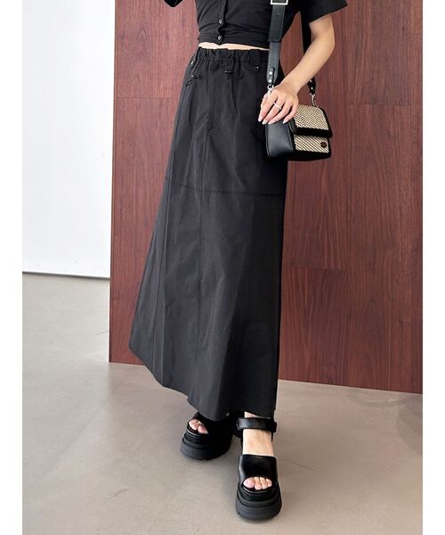 EMODA（エモダ）の「ナイロンフレアマキシスカート（スカート・レディース・アイボリー/その他/カーキ/ブラック・SMALL/MEDIUM）」の10枚目の写真