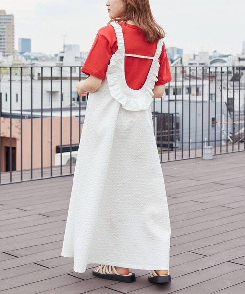 w closet（ダブルクローゼット）の「ふくれジャガードフリルワンピース（ジャンパースカート・レディース・ベージュ/ホワイト/ブラック・FREE）」の13枚目の写真