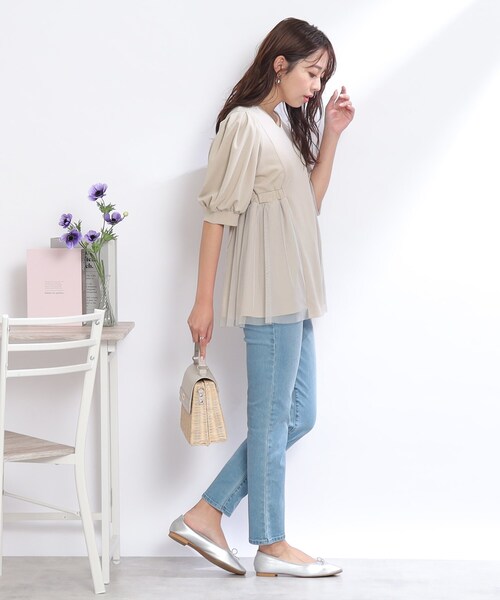 couture brooch(クチュールブローチ)の「◆【オンオフ兼用!通勤にもおすすめ。】カットソー&チュール切替チュニック(チュニック・レディース・ライトグレー/ブラック・42/38)」の8枚目の写真