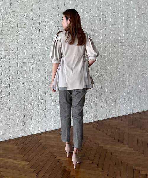 couture brooch(クチュールブローチ)の「◆【オンオフ兼用!通勤にもおすすめ。】カットソー&チュール切替チュニック(チュニック・レディース・ライトグレー/ブラック・42/38)」の15枚目の写真