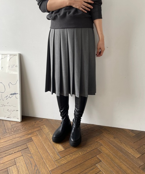 LOWRYS FARM（ローリーズファーム）の「ＴＲプリーツスカート　965189（スカート・レディース・グレー/ブラック/アイボリー・SHORT/LONG）」の10枚目の写真