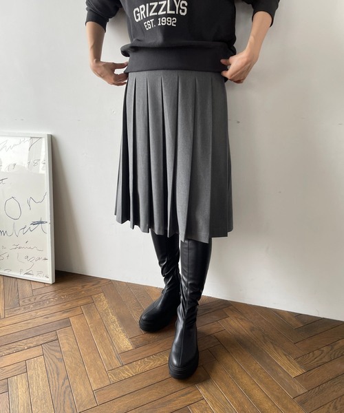 LOWRYS FARM（ローリーズファーム）の「ＴＲプリーツスカート　965189（スカート・レディース・グレー/ブラック/アイボリー・SHORT/LONG）」の11枚目の写真