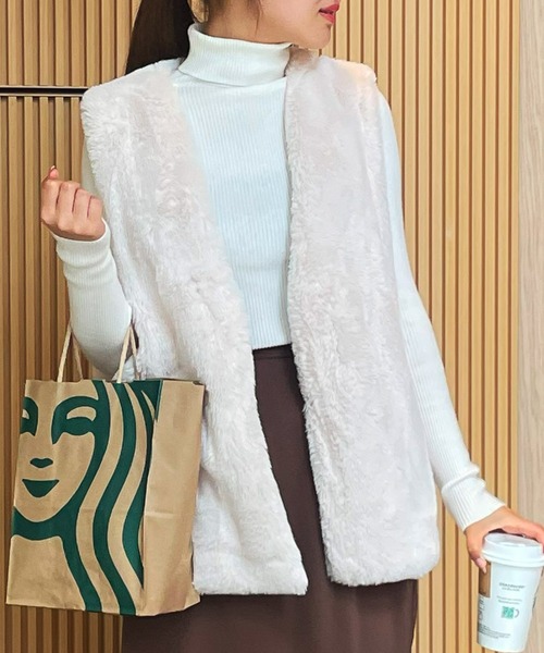 frunco(フランコ)の「fake fur vest(ベスト・レディース・ブラック/アイボリー/ベージュ・FREE)」の2枚目の写真