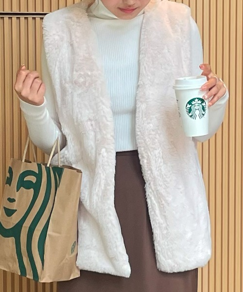 frunco(フランコ)の「fake fur vest(ベスト・レディース・ブラック/アイボリー/ベージュ・FREE)」の12枚目の写真