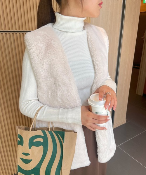 frunco(フランコ)の「fake fur vest(ベスト・レディース・ブラック/アイボリー/ベージュ・FREE)」の19枚目の写真