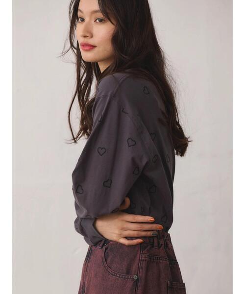 Green　Parks（グリーンパークス）の「・Double　Flags　ハート刺繍ロンT（Tシャツ/カットソー・レディース・ブラック/アイボリー/チャコールグレー・FREE）」の15枚目の写真