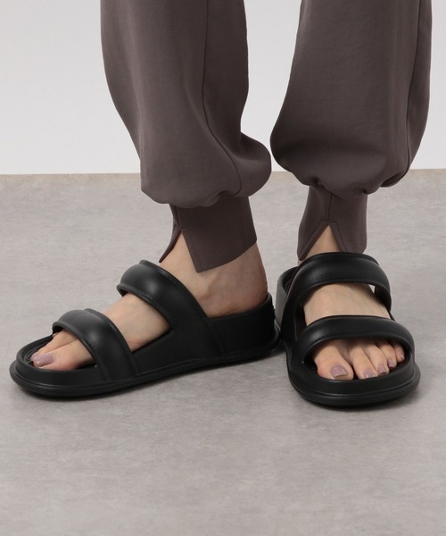 BARNYARDSTORM（バンヤードストーム）の「BARNYARDSTORM / CARIGA / Wストラップサンダル（サンダル・レディース・ベージュ/ブラック/ホワイト・36/40/38）」の6枚目の写真