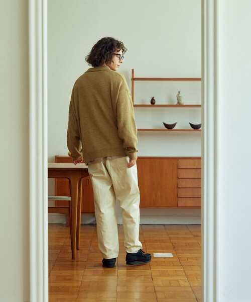 TOWNCRAFT（タウンクラフト）の「TOWN CRAFT/タウンクラフト 別注 リラックスフィット ロングスリーブ ニットポロシャツ/ポロネック/ニットポロ/ビックシルエット/ニットプルオーバー（ニット/セーター・メンズ・ホワイト/オレンジ/サックスブルー/チャコール/ベージュ/ブラック/グリーン・MEDIUM/LARGE）」の9枚目の写真