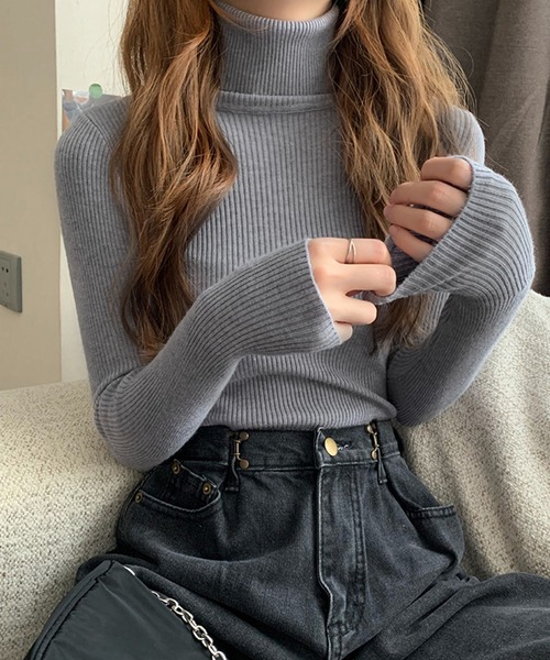 DiamondHearts(ダイヤモンドハーツ)の「薄手細身タートルネック 長袖リブニット(ニット/セーター・レディース・ブラック/ブラウン/グリーン/ブルー系その他/ホワイト/アイボリー/コーラルピンク/ピンク/ダークブラウン/グレー/イエロー/ベージュ系その他/ワイン・FREE)」の18枚目の写真