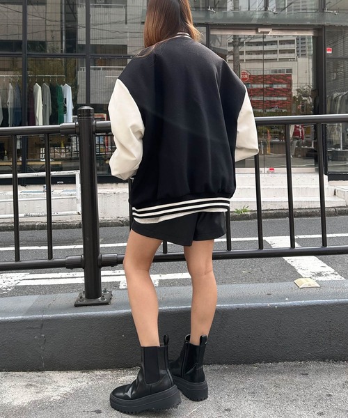 INGNI（イング）の「ワッペン付スタジャン（スタジャン・レディース・ブラック系その他2/ブラック×ブラック/レッド系9・M）」の11枚目の写真