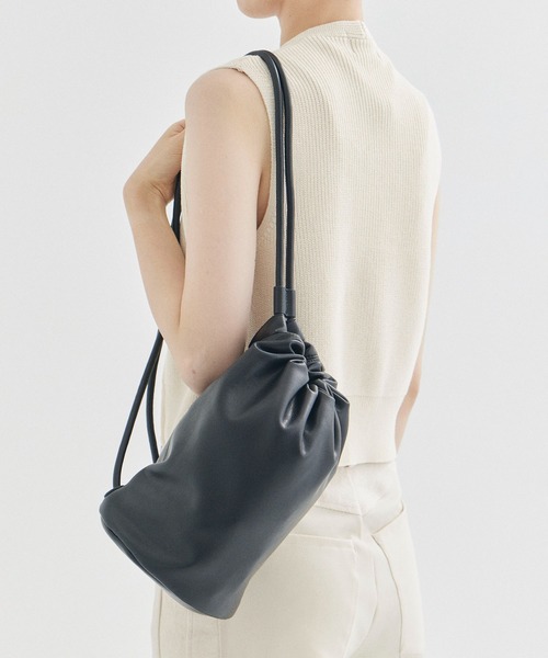 TODAYFUL(トゥデイフル)の「【TODAYFUL/トゥデイフル】エコレザーバックパック(バックパック/リュック・レディース・ブラック・FREE)」の4枚目の写真