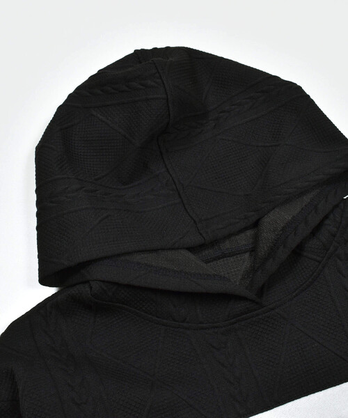 ZIDDY（ジディ）の「フード付きジャガードセットアップ(130~160cm)（セットアップ・キッズ・ブラック/ベージュ・150cm/140cm/130cm/FREE）」の11枚目の写真