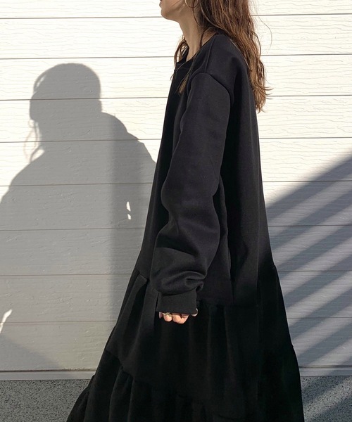 Q（キュー）の「裏起毛ティアードワンピース（ワンピース・レディース・ライトグレー/ブラック・MEDIUM）」の7枚目の写真