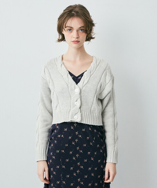 DEICY(デイシー)の「ケーブルデザインショートカーディガン(カーディガン/ボレロ・レディース・ピンク/オフホワイト/ライトグレー・FREE)」の15枚目の写真