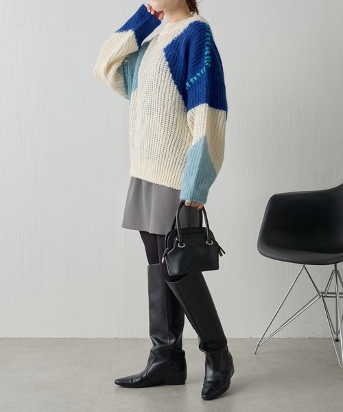EN'DAY（エンディ）の「ENDAY/配色クルーニット（ニット/セーター・レディース・ブルー・FREE）」の17枚目の写真