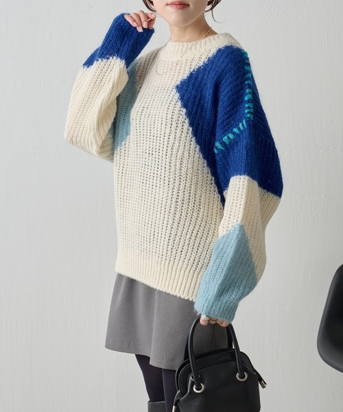 EN'DAY（エンディ）の「ENDAY/配色クルーニット（ニット/セーター・レディース・ブルー・FREE）」の14枚目の写真