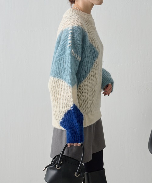 EN'DAY（エンディ）の「ENDAY/配色クルーニット（ニット/セーター・レディース・ブルー・FREE）」の12枚目の写真