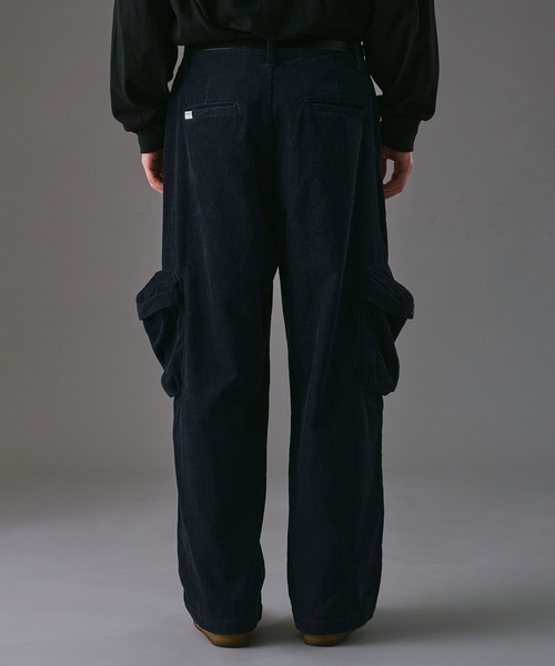 WETTEMPT(ウィテンプト)の「BIG POCKET CORDUROY CARGO PANTS /ビッグポケットコーデュロイカーゴパンツ(カーゴパンツ・メンズ・ネイビー/ブラック・LARGE/SMALL/MEDIUM)」の16枚目の写真