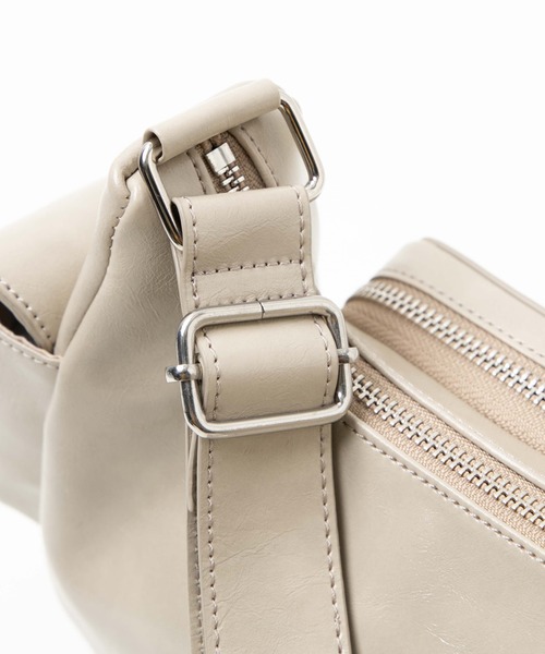 WEGO(ウィゴー)の「WEGO/ポケットデザインショルダー(ショルダーバッグ・レディース・ベージュ/ブラック/ブラック系その他・FREE)」の20枚目の写真