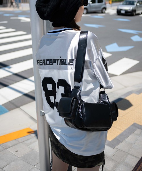 WEGO(ウィゴー)の「WEGO/ポケットデザインショルダー(ショルダーバッグ・レディース・ベージュ/ブラック/ブラック系その他・FREE)」の5枚目の写真