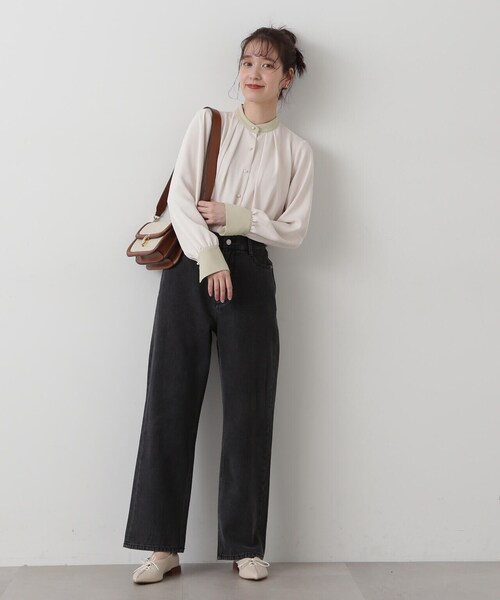 N.(N. Natural Beauty Basic)(エヌエヌナチュラルビューティーベーシック)の「◆パールボタンバイカラーブラウス(シャツ/ブラウス・レディース・ブルー系/ホワイト×ブラック/ブラック系/ホワイト系/ホワイト系その他2・MEDIUM)」の13枚目の写真