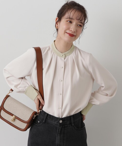 N.(N. Natural Beauty Basic)(エヌエヌナチュラルビューティーベーシック)の「◆パールボタンバイカラーブラウス(シャツ/ブラウス・レディース・ブルー系/ホワイト×ブラック/ブラック系/ホワイト系/ホワイト系その他2・MEDIUM)」の16枚目の写真